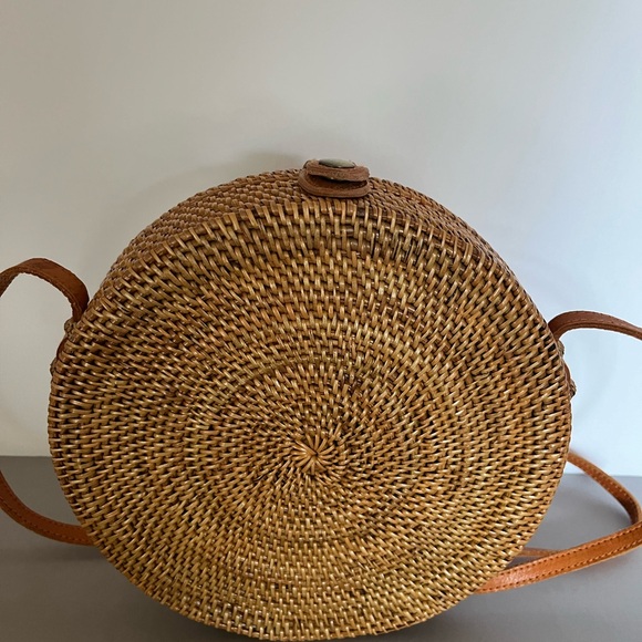 Amerii rattan purse round with leather strap - Picture 5 of 5